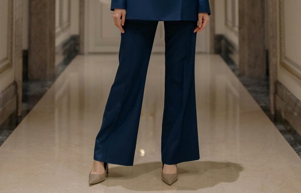 Comment intégrer des chaussures à talons aiguilles dans une tenue de travail sans inconfort?